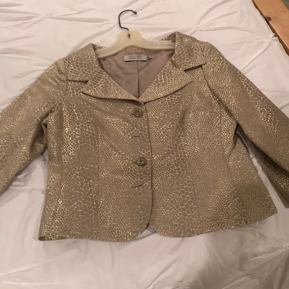 Suit